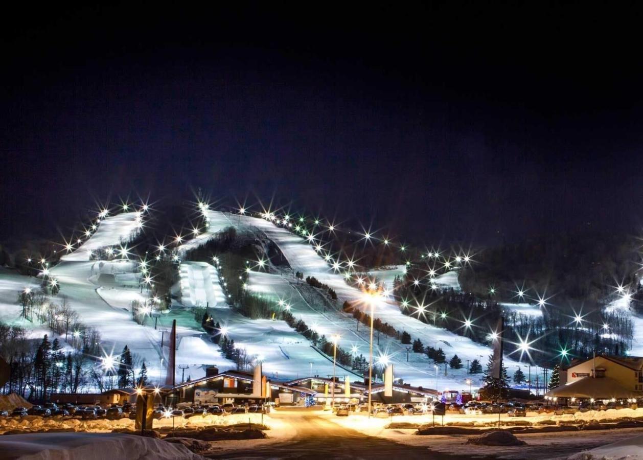 شقة Ski-In, Ski-Out Chaleureux Studio Loft Au Pied Des Pistes De Ski ستونهارم المظهر الخارجي الصورة